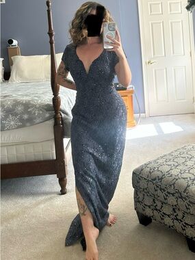 Elegant Formal Navy Cap-Sleeve Evening Gown Embellished with Sequins